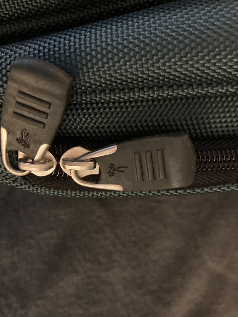Compact Durable CarryOn by Ricardo Bevery Hills - Picture 4 of 12